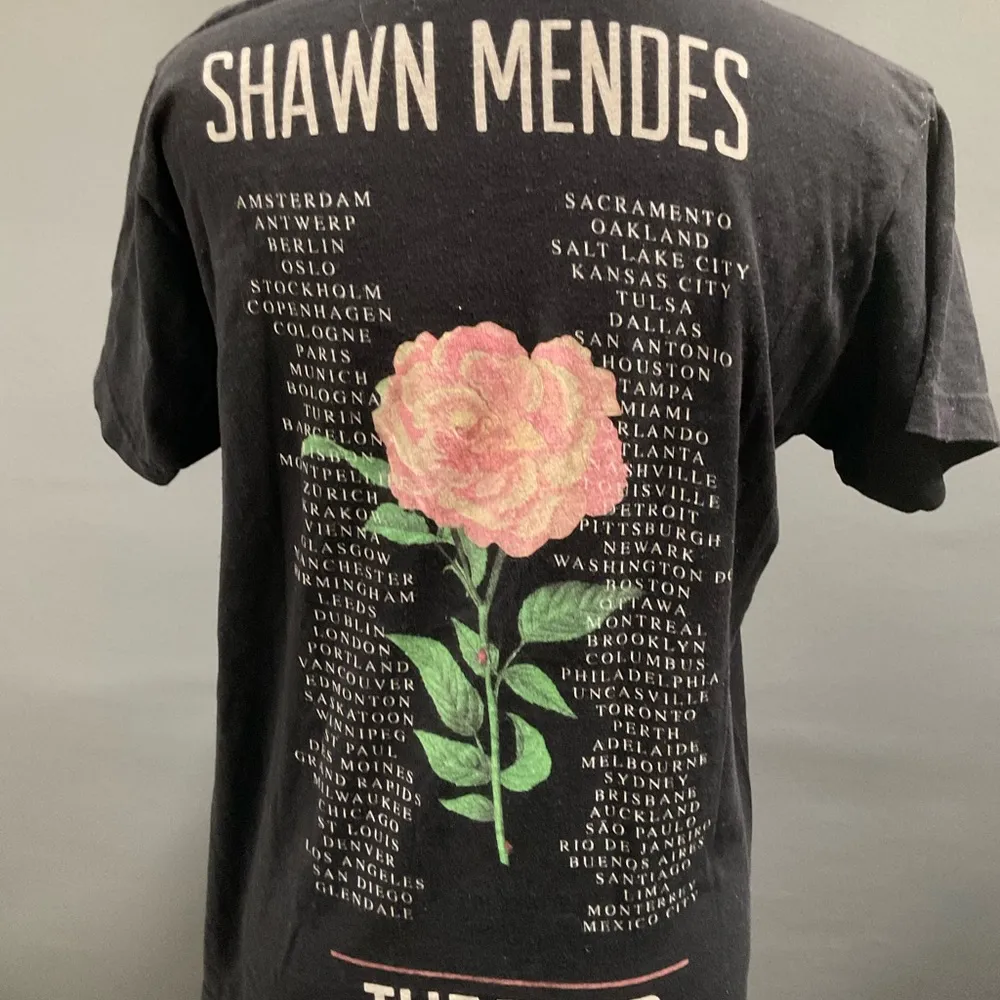 SHAWN MENDES THE TOUR T SHIRT - Image 6