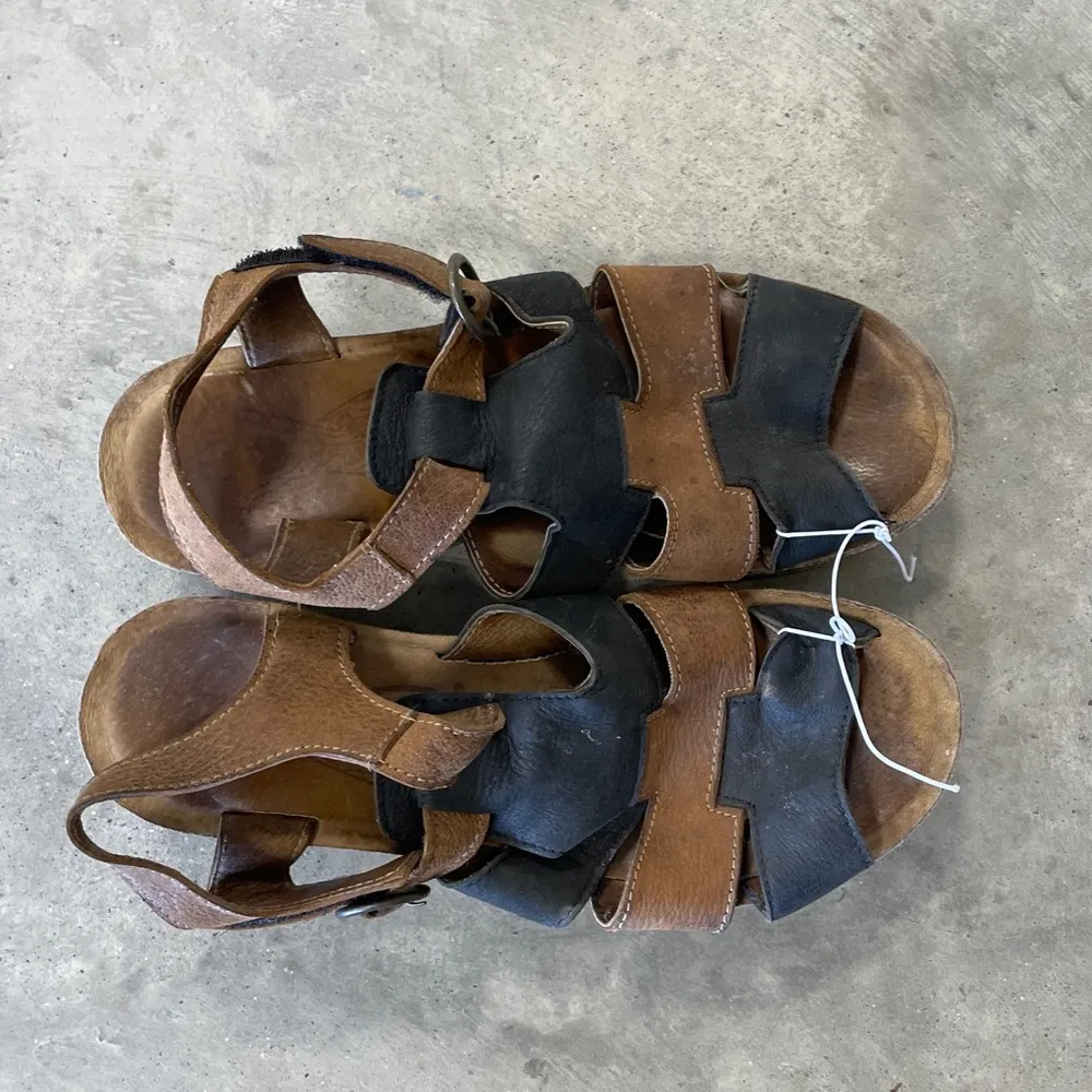 Fly London Womens Two Tone Leather Sandals Wedges Strappy Size 37/6-6.5 - Image 2