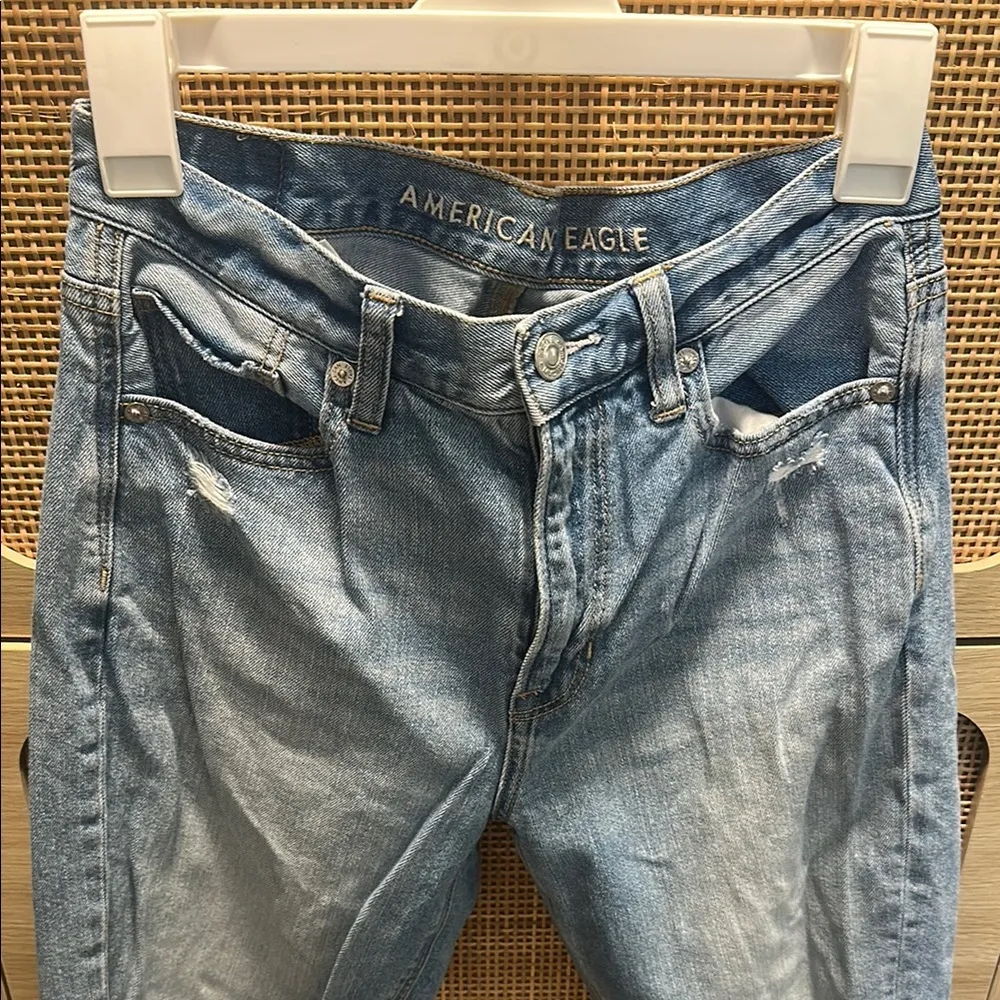American Eagle Outfitters Blue Mom Jeans - 2 short - Image 3