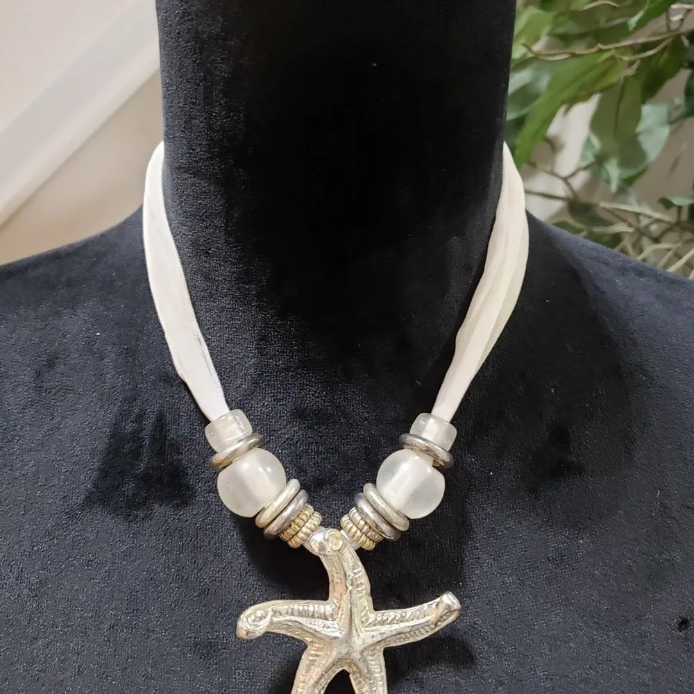 Womens Fashion Chunky Beaded Big Starfish Pendant Necklace with Lobster Clasp - Image 2