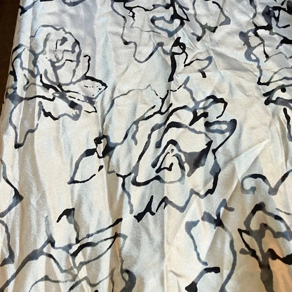 Gilligan & O'Malley Women's nighty medium - Image 5