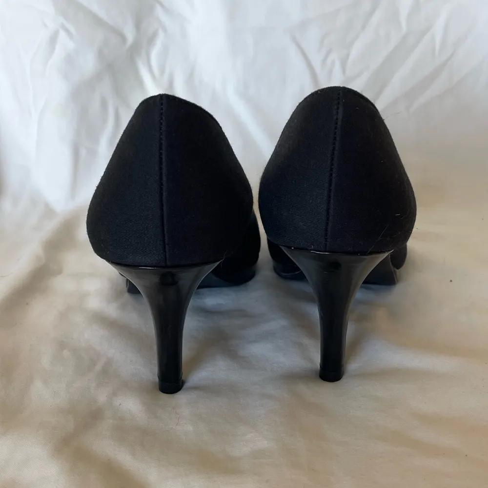 Kelly & Katie Navy Blue Pumps - Image 6