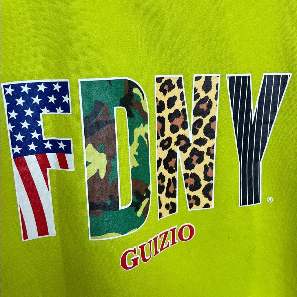 DANIELLE GUIZIO FDNY NEON GREEN SWEATSHIRT. SIZE M - Image 9