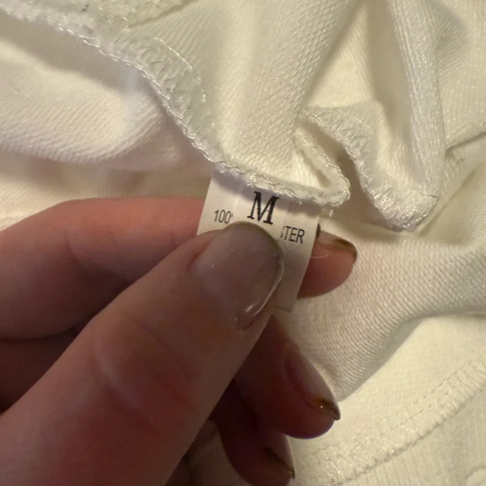 White Button - Image 7