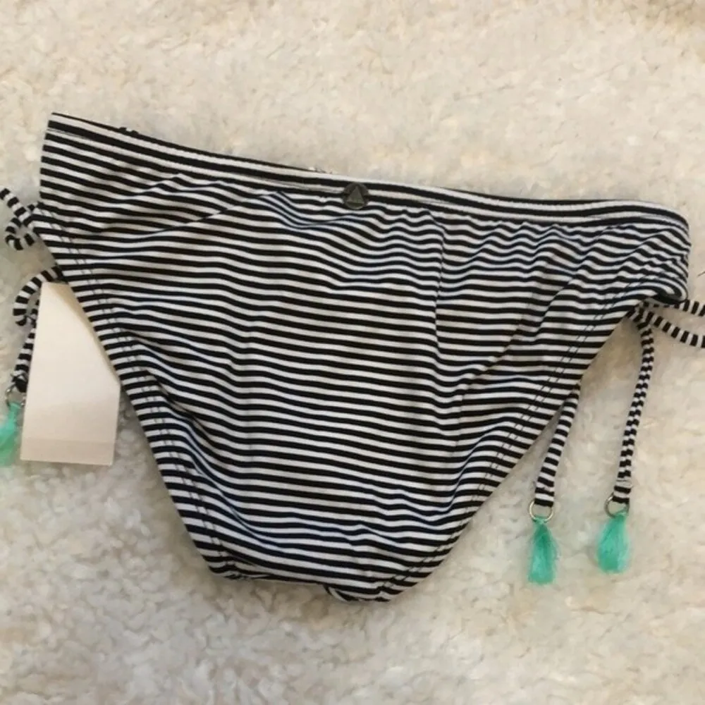 AMICA NWT Women's Stripe Aztec Tribal Side Ties Bikini Kini Swimsuit Bottoms XS Black - Image 4