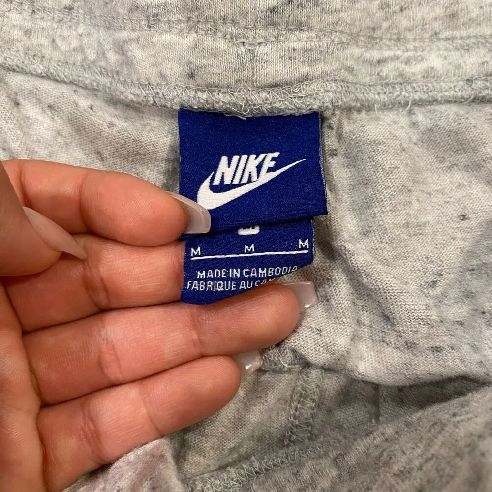 Nike Camo Print Lounge Shorts Gray Green Drawstring Pockets Size Medium - Image 3