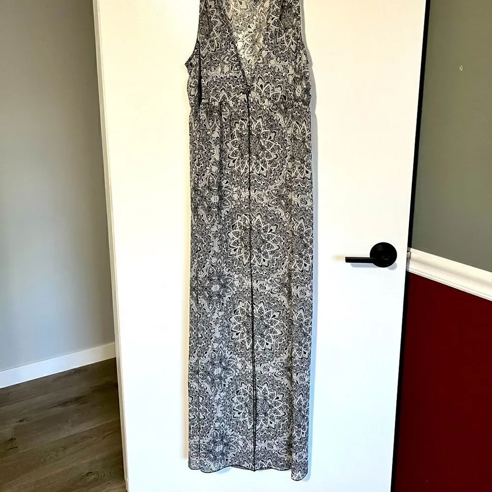 5/$25 Sheer Maxi Beach Cover Up - Image 2