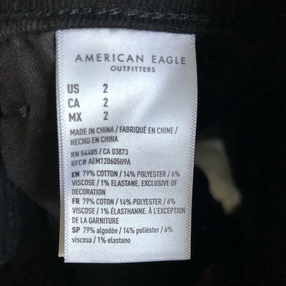 American Eagle black cuffed denim shorts size 2 - Image 45