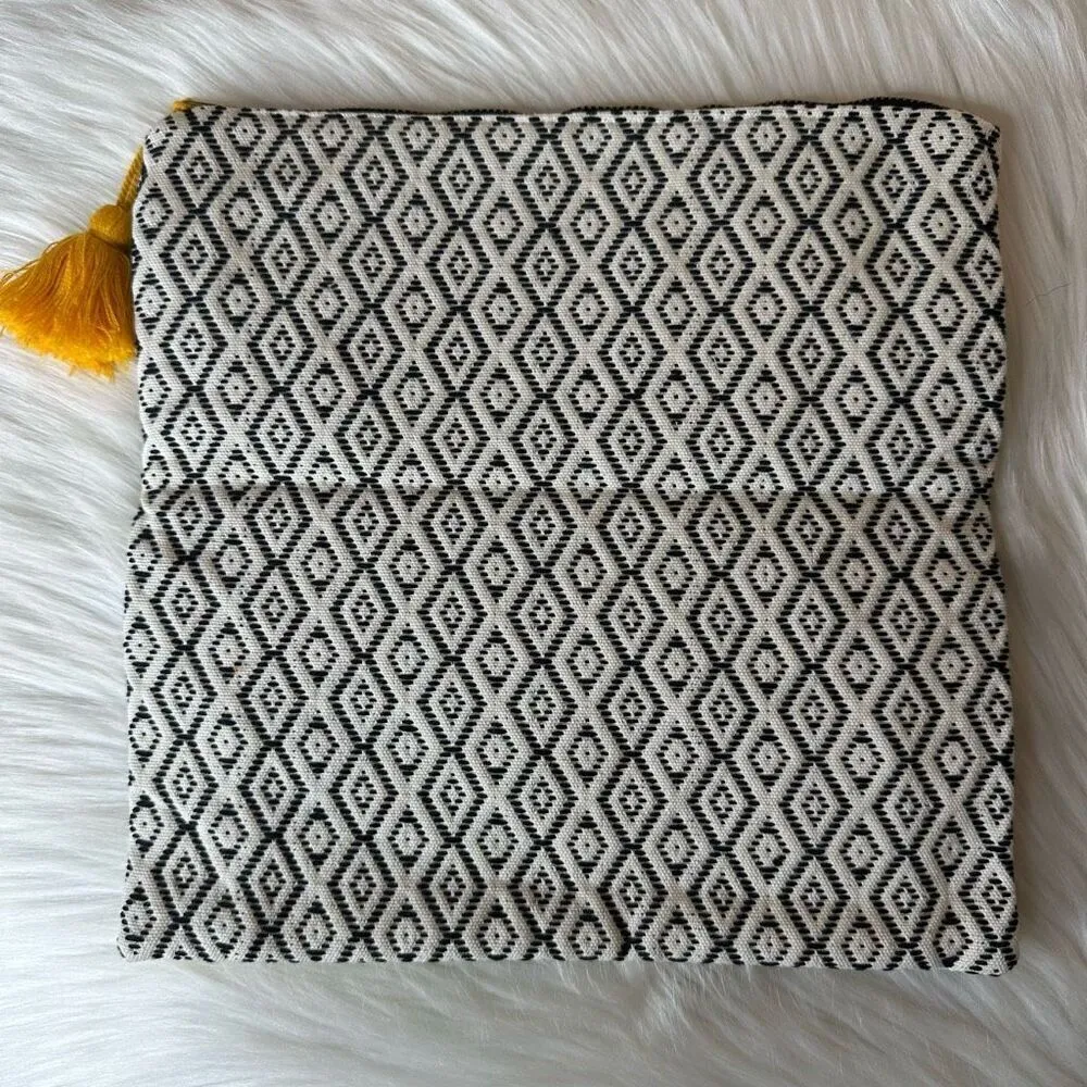 Tribe Alive X Canary Foldable Clutch - Image 5