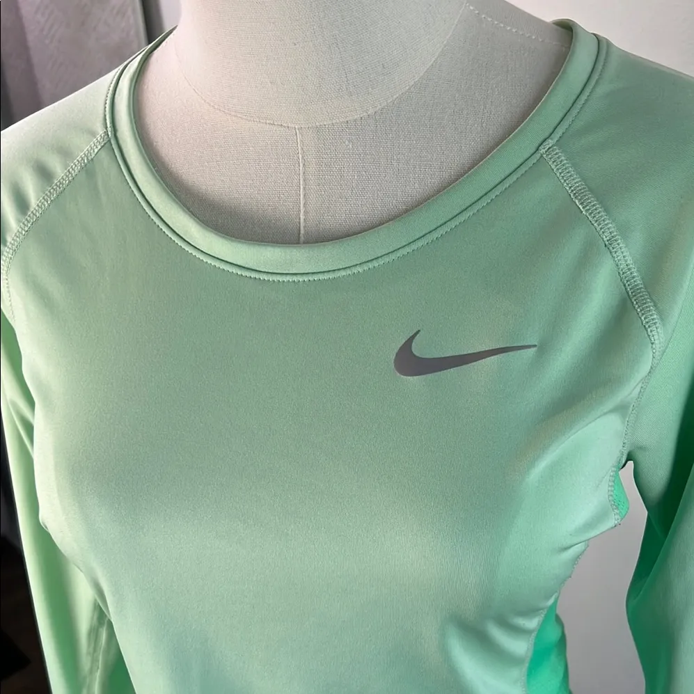 Nike Women's Mint Green Long Sleeve Top
order(28) - Image 3