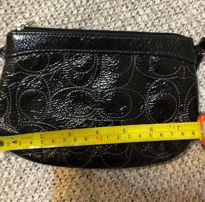 Coach Wristet - Image 9