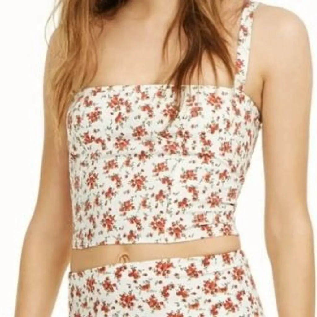 Danielle Bernstein Floral Cropped Tank Top - Image 8