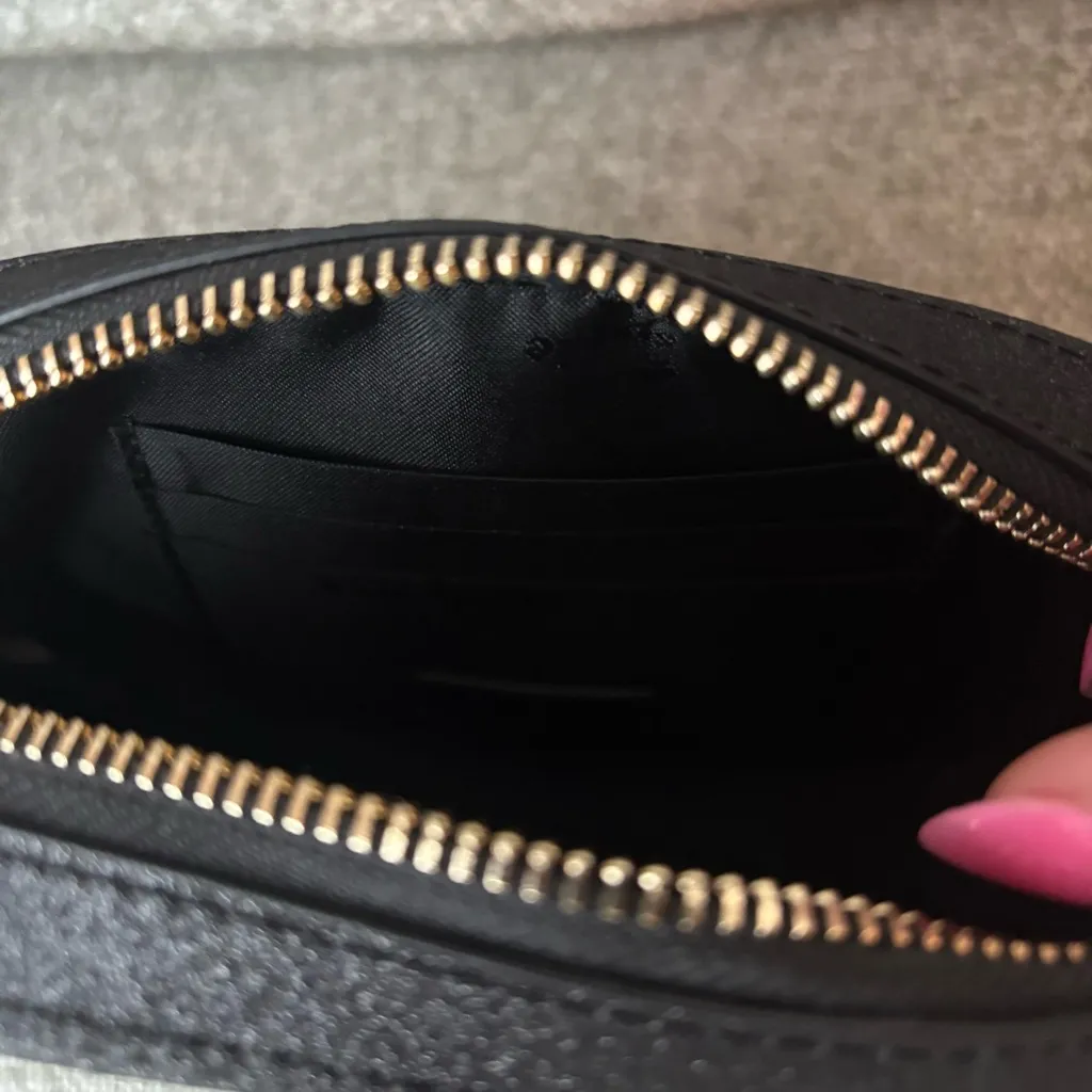 KATE SPADE Glimmer Oval Camera Bag - Image 5