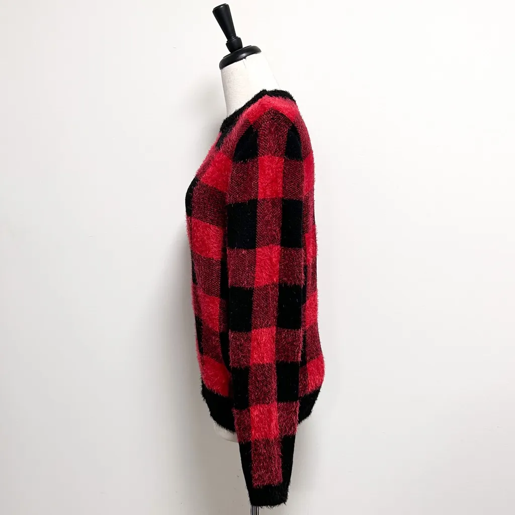 For The Republic Black Red Buffalo Plaid Eyelash Fuzzy Knit Sweater XL NWT - Image 4