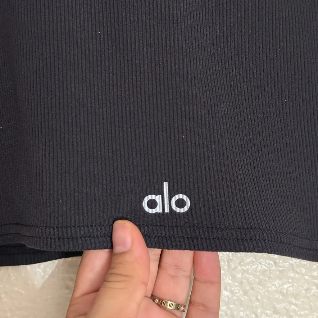 ALO YOGA Black Ribbed Cropped Savvy Short Sleeve Active Lounge Shirt Top Size XS - Image 7