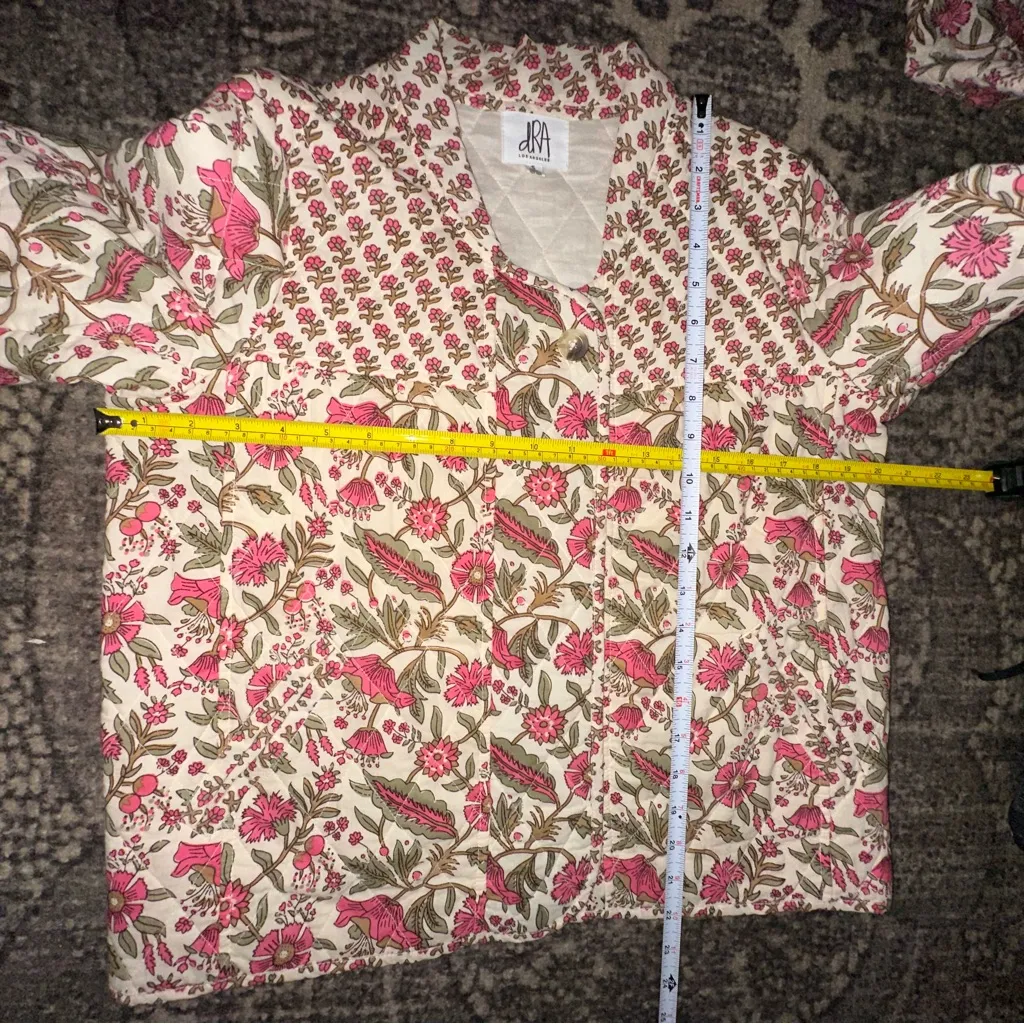 Anthropologie DrA Women’s Size S Cream Pink Floral Quilted Zip Up Jacket - Image 8
