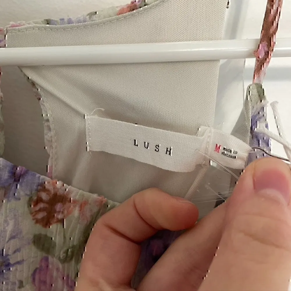 NEW NWT LUSH Cream Ivory Pink Multi Floral Pleated Sleeveless Midi Dress Medium - Image 5