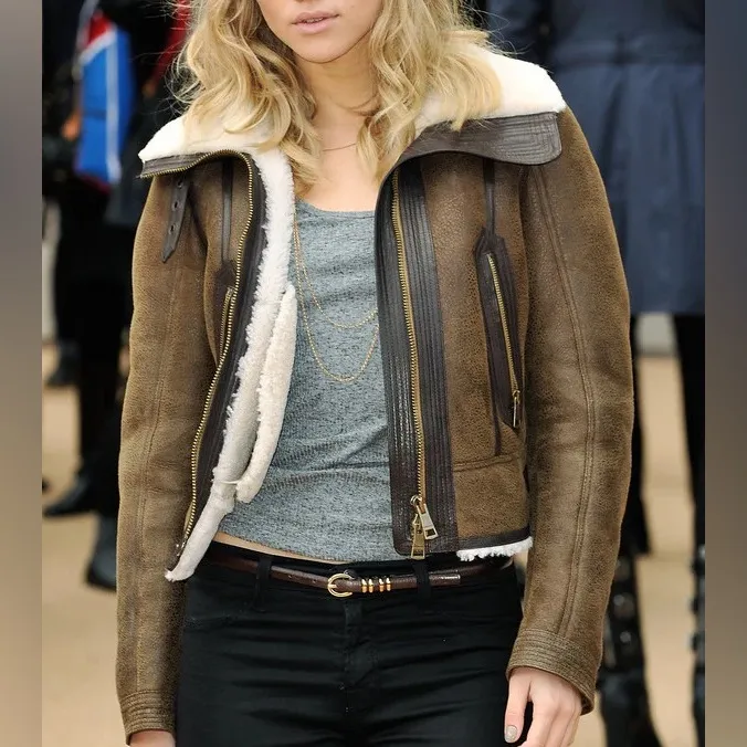 NWT BURBERRY Brit Dark Malt Lambskin Suede And Shearling Duxford Bomber Jacket - Image 2