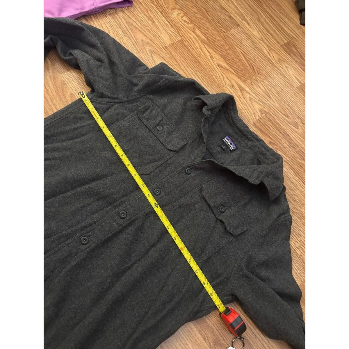 Patagonia 100% Organic Cotton Button Down Shirt Size Small - Image 7