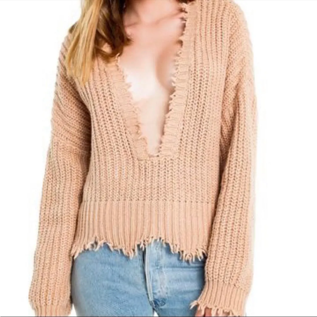 Wildfox  Pullover Positano Tan V Neck Sweater size Large - Image 2