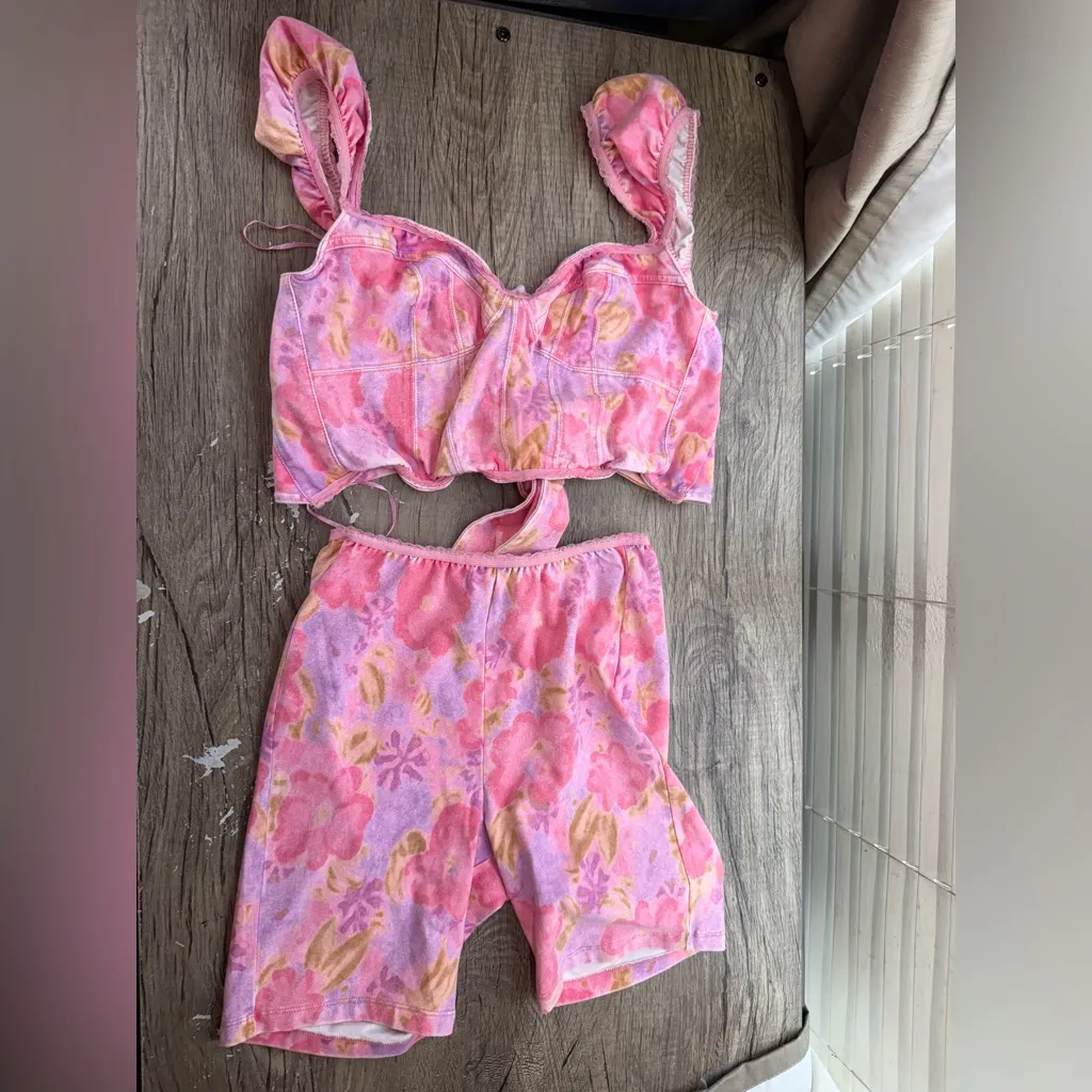 Free People‎ Crop Top and Bike Shorts Floral 2-piece Matching Set size xs NWT - Image 4