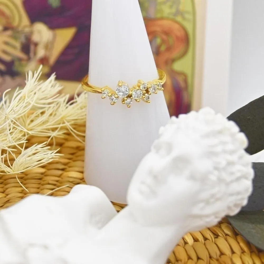 Sparkling Crystal Ring Gold - Image 5