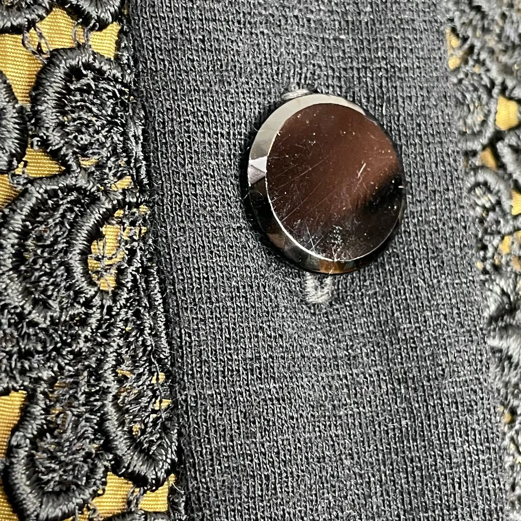 Vintage Wool Cardigan Sweater Lace Front Black 3/4 Length Sleeves Women‎ Buttons - Image 8