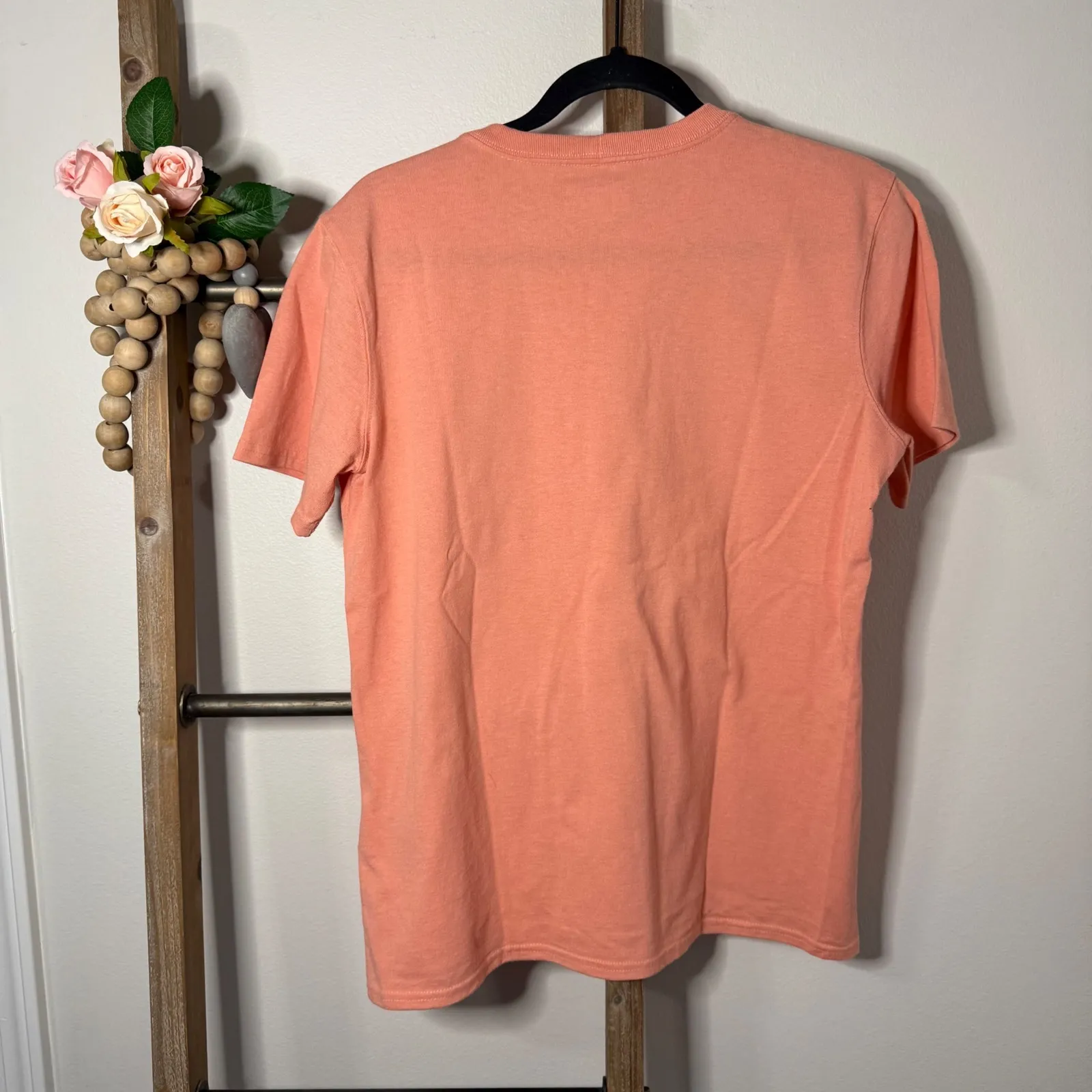 Carhartt Womens Loose Fit Peach Coral Short Sleeve Graphic Tee Size Medium - Image 4