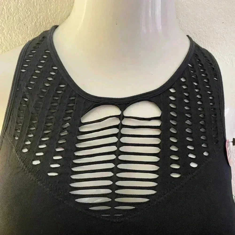 🆕Rene Rofe Seamless Cut Out Black Sport Bra🆕 Size L - Image 7