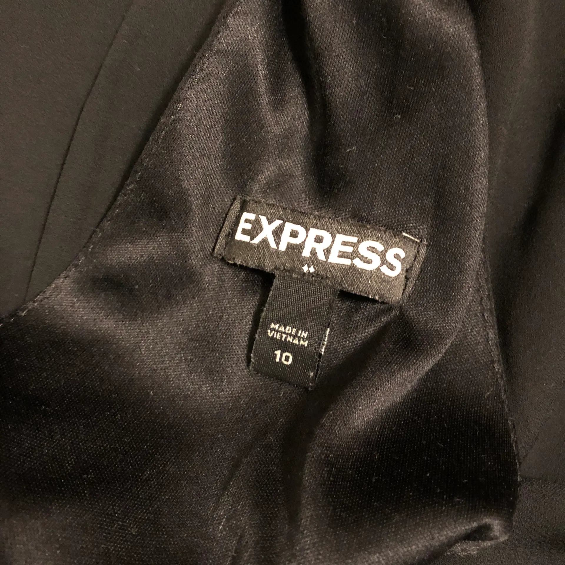 sleeveless black flowy dress - Image 4