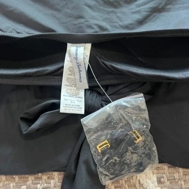 Tommy Bahama Tankini Top Size Medium - Image 2