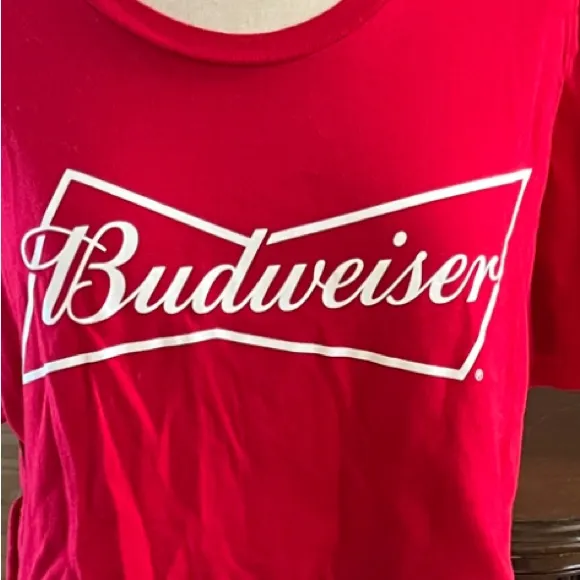 Budweiser Red Boyfriend Tee Cropped - Image 2