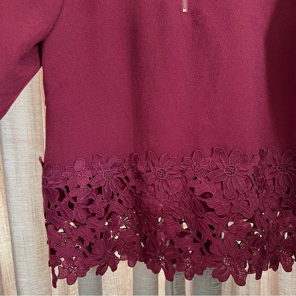 Lucy & Laurel Burgundy Floral Lace Trim Crop Sleeve Blouse Size Medium - Image 14