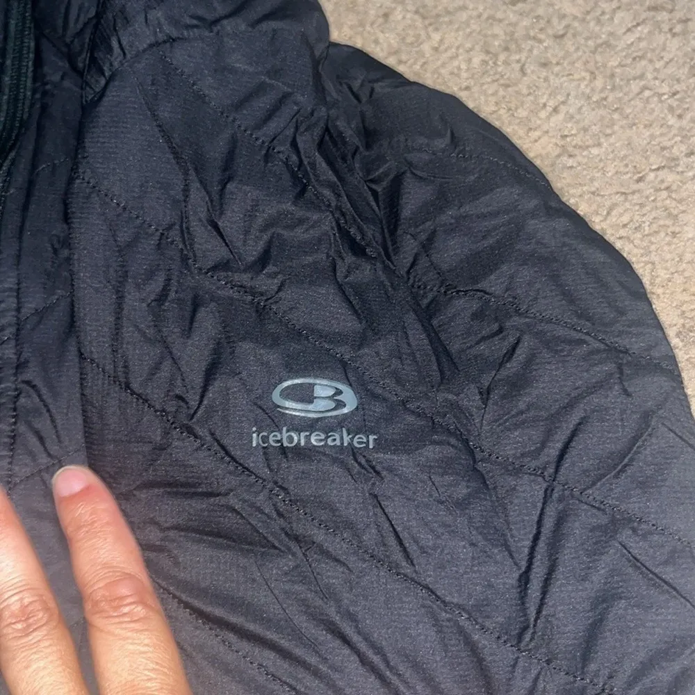 Icebreaker MerinoLOFT Hyperia Lite Quilted Puffer Jacket Black Medium - Image 6