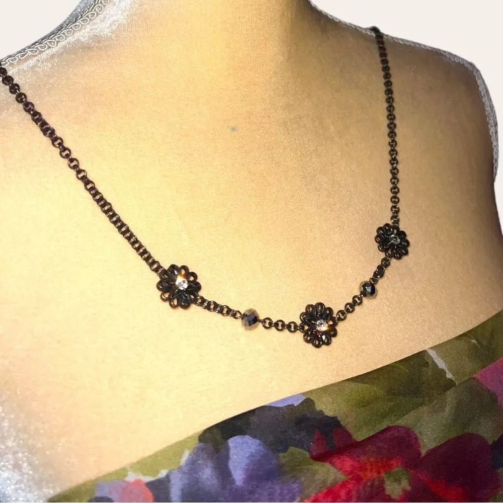 Pretty bronze chain with scattered bronze flowers! Brown - Image 2