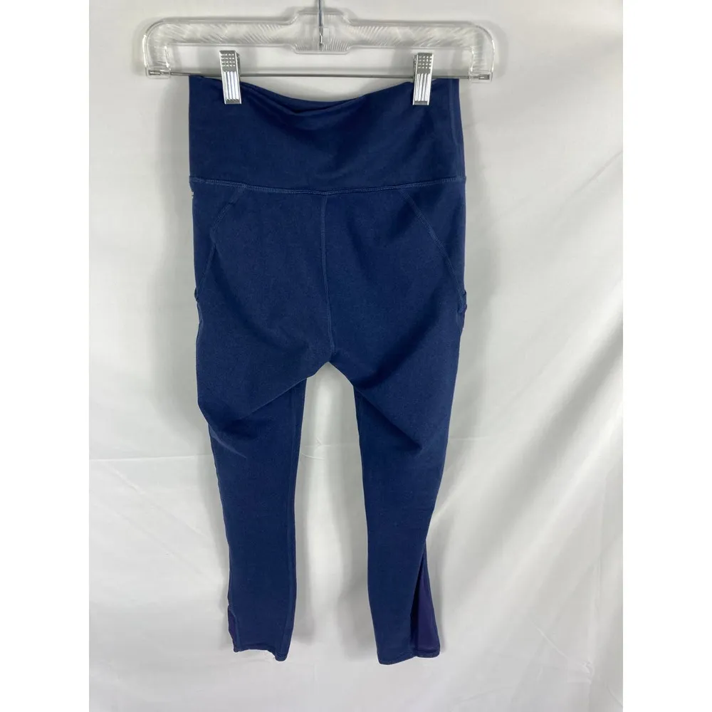 Fabletics High-Rise On the Go Powerhold Capri Leggings Blue Size XS - Image 7