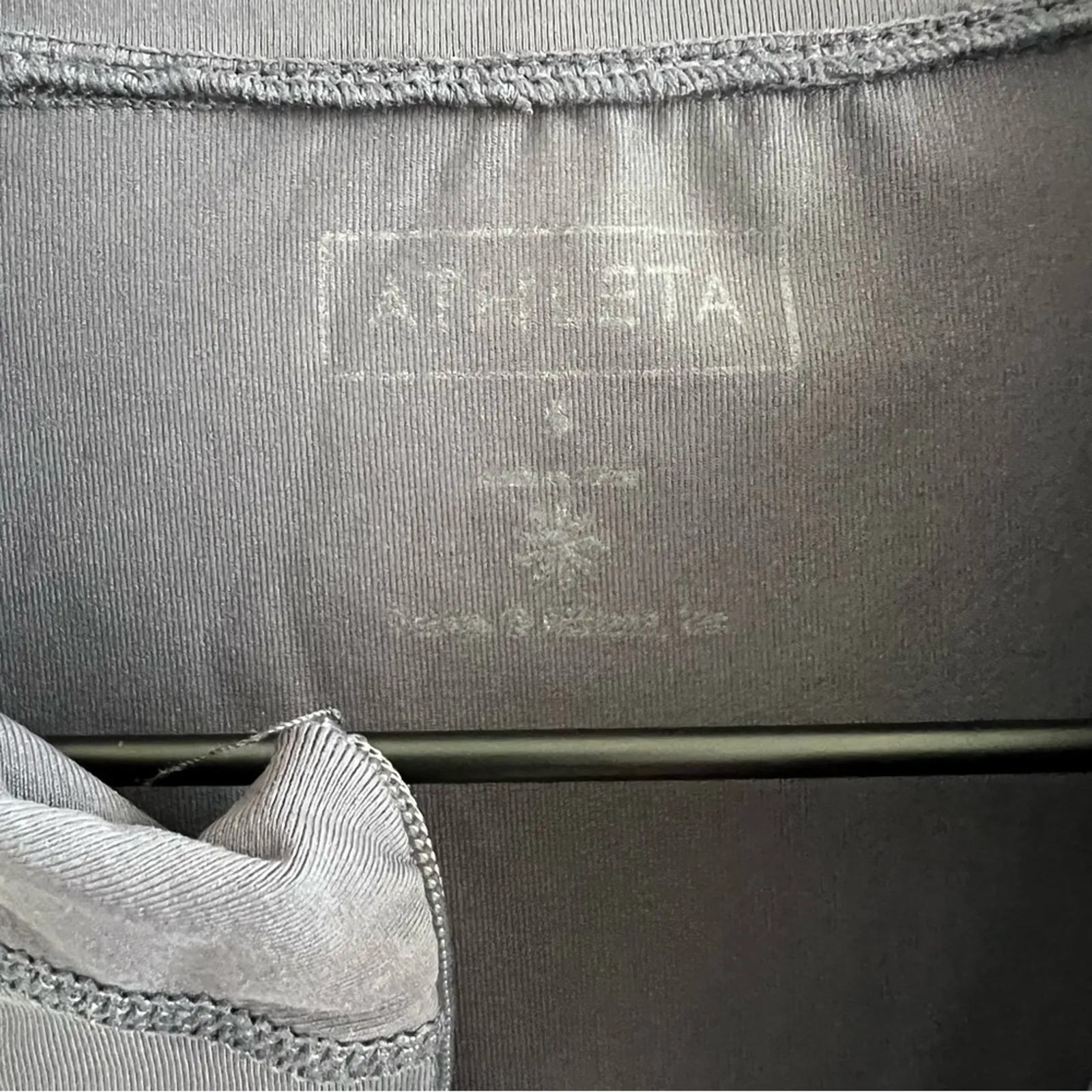 Athleta Half Zip Ruched Guard Longline Top Gray Small - Image 3