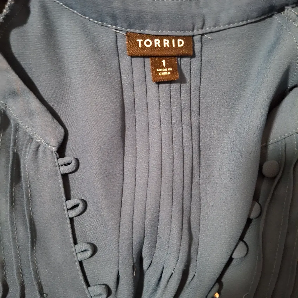 Torrid  Sz 1 Teal Button-Down Women's Top - Image 12