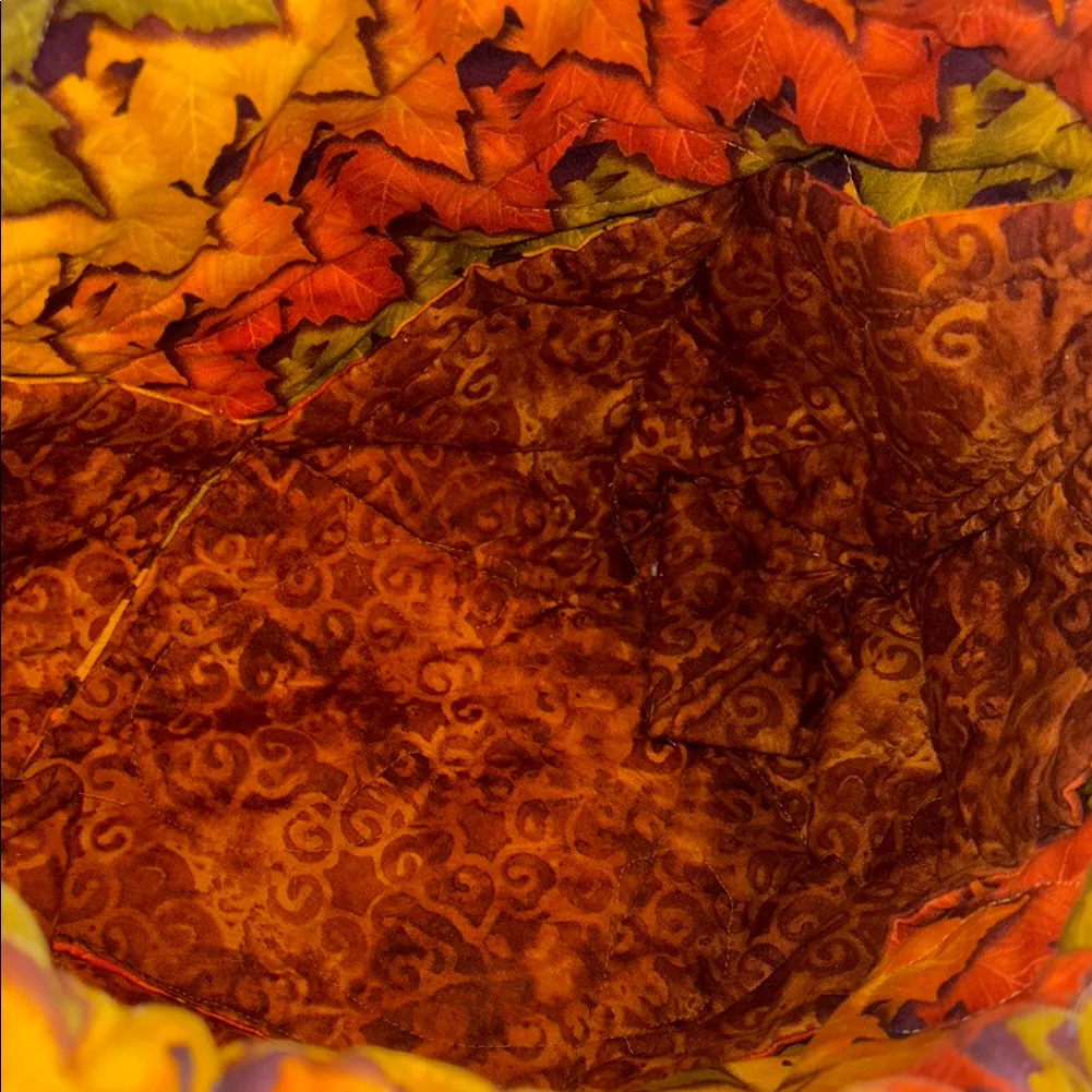 GOLD ORANGE GREEN RUST COLORED AUTUMN LEAF DEDIGN QUILTED PATTERN BUCKET BAG - Image 10