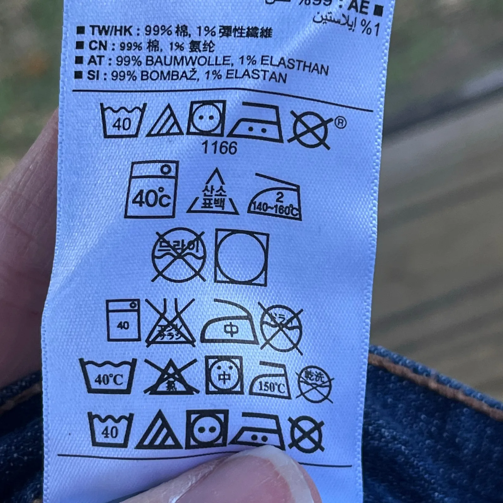 Banana Republic Women's Boyfriend Jeans Medium Wash Size 29/8 - Image 8