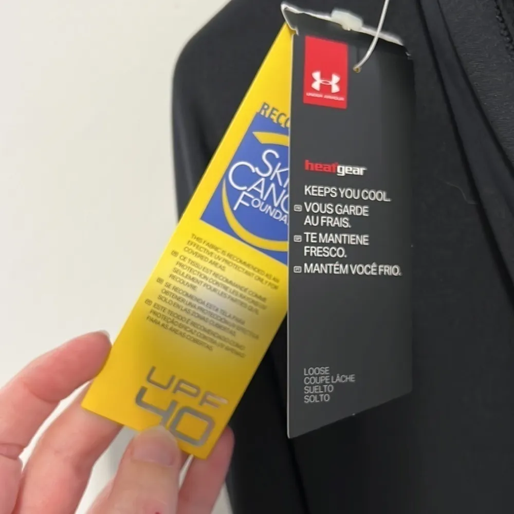 UNDER Armour Black Long Sleeve Shirt with Hood Size Small - Image 6