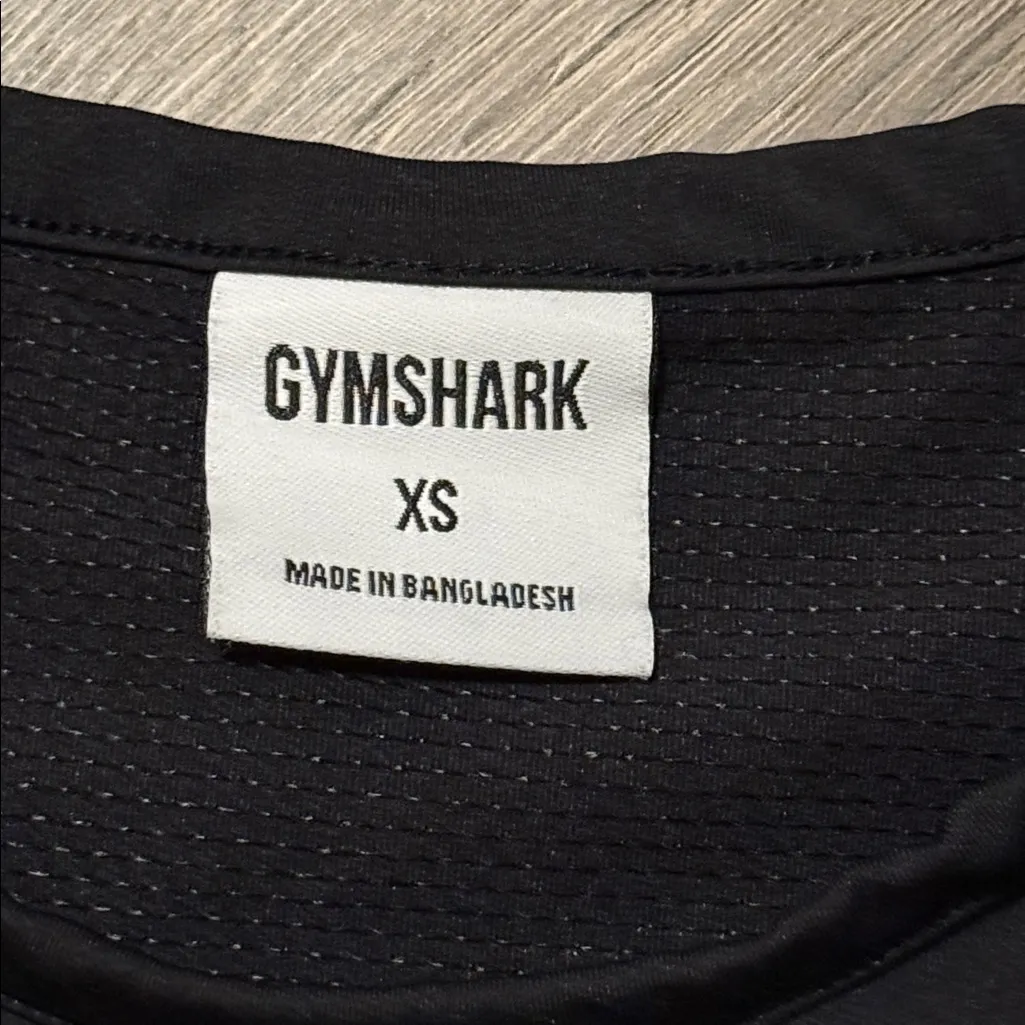 Gymshark Black Sleeveless Crop Top - Image 2