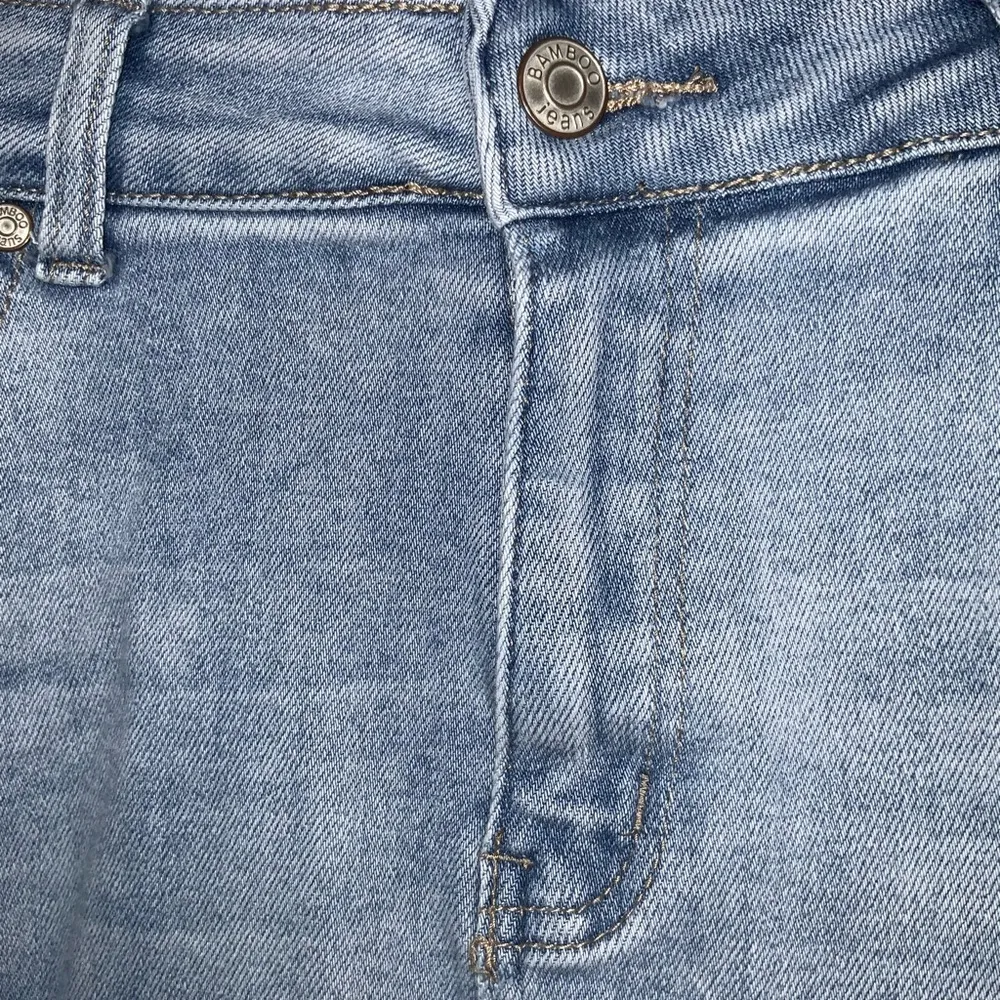 Bamboo Mini Blue Denim Distressed Fringe Hem Jean Skirt Jr’s Size 11 - Image 5