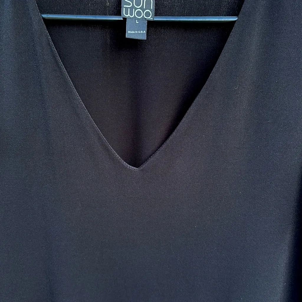 EUC Clara Sun Woo Cold Shoulder V Neck Popover Stretch Dress Black Size Large - Image 4