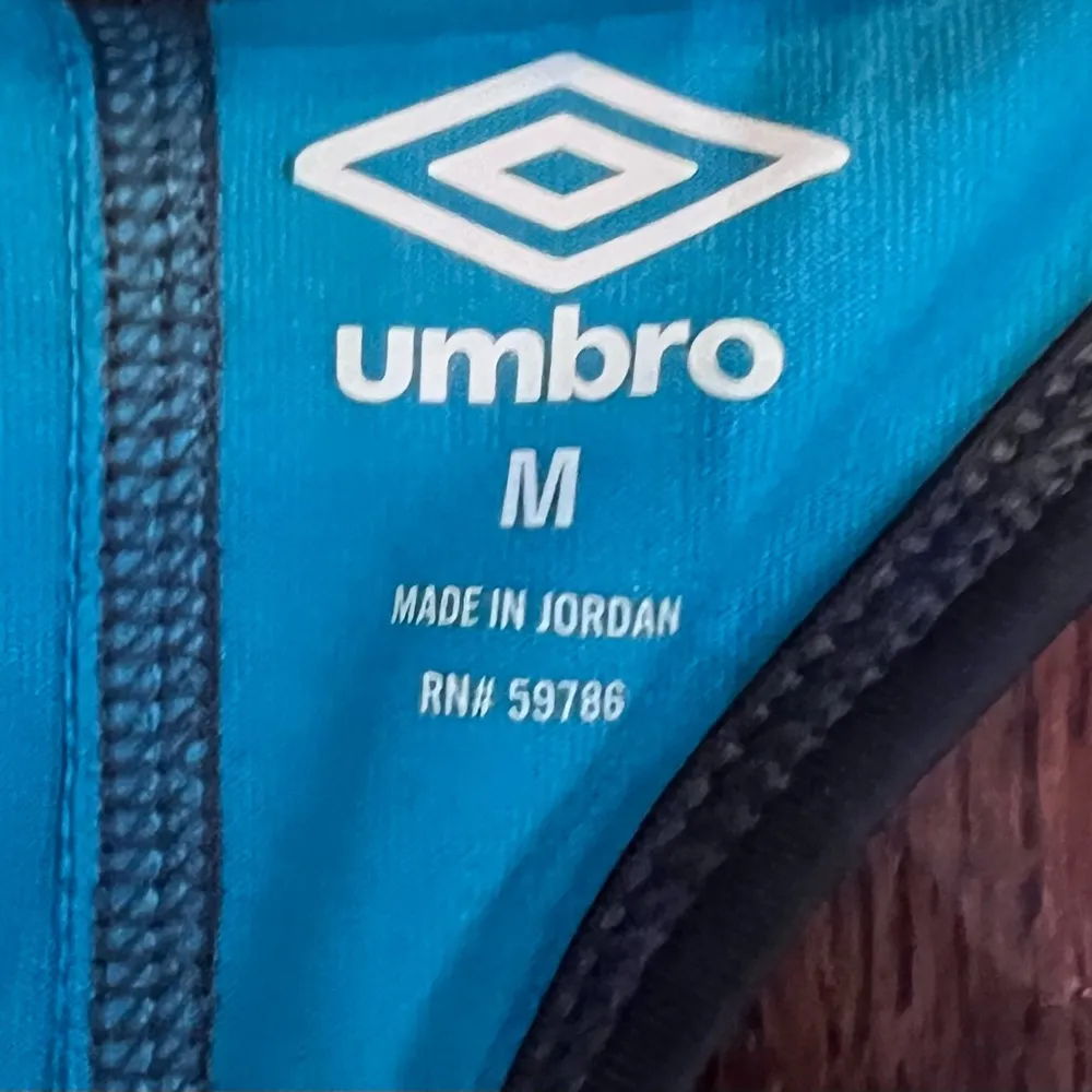Umbro athletic aqua and gray racerback tank size medium - Image 5