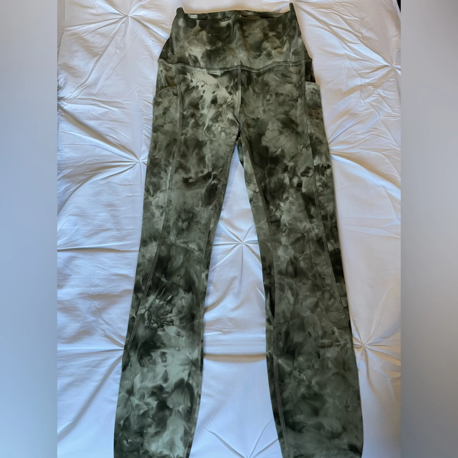 Lululemon diamond dye leggings - Image 5