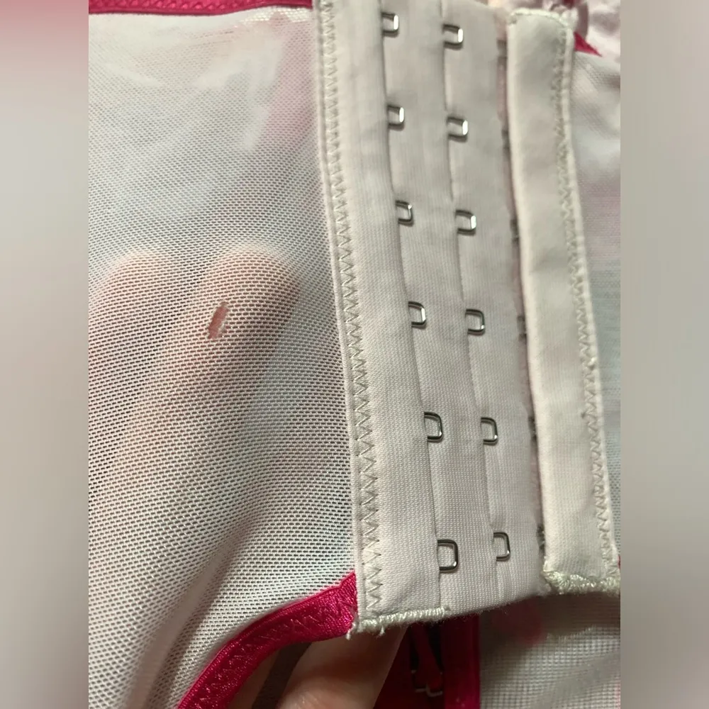 NWT urban outfitters cherry heart corset medium rose - Image 6