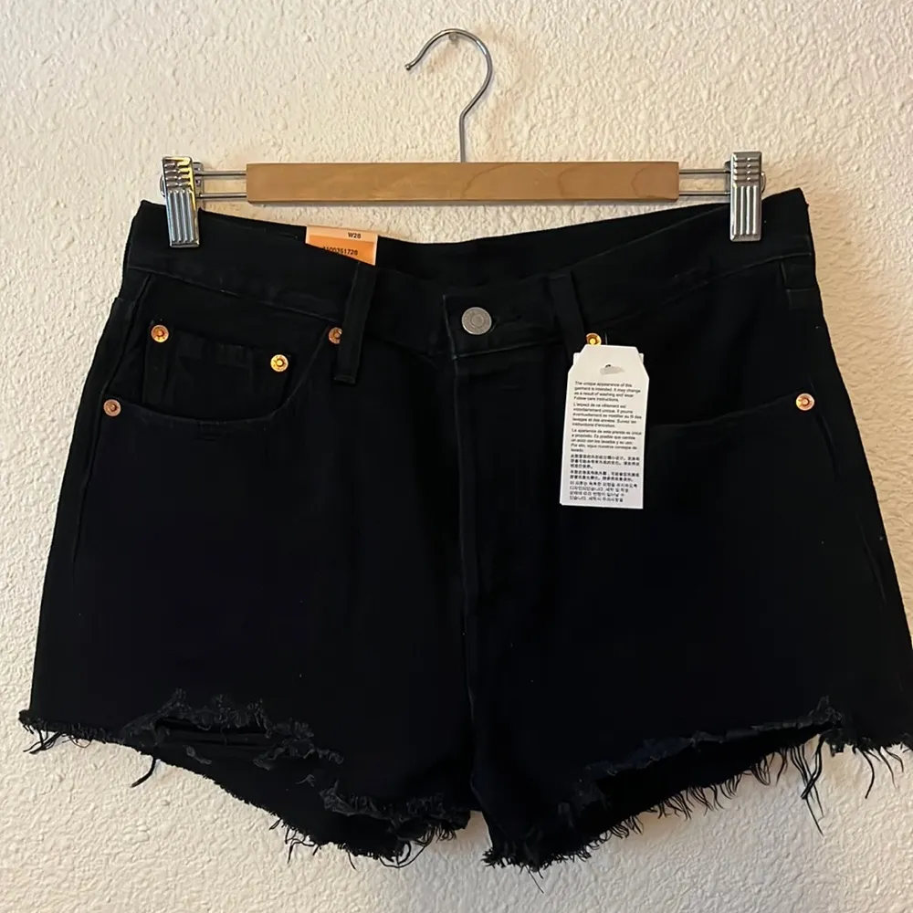 501 High Rise Shorts in Darkest Hour - Image 4