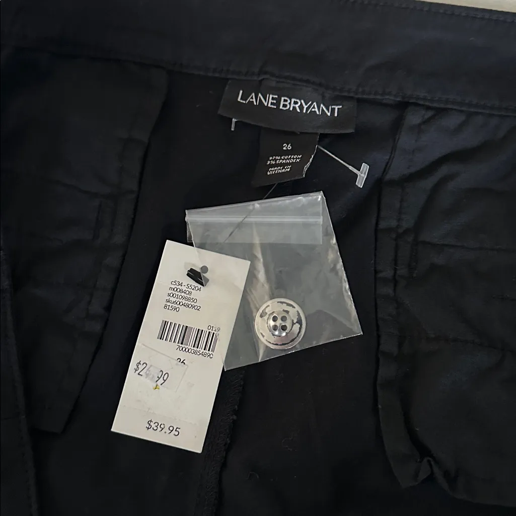 Lane Bryant Classic Black Women's Shorts NWT - Image 3