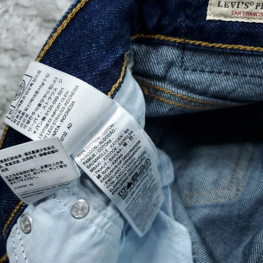 Levi’s Premium 80's Mom Jeans High Rise Tapered Dark Wash Blue Size 23 x 30 - Image 8